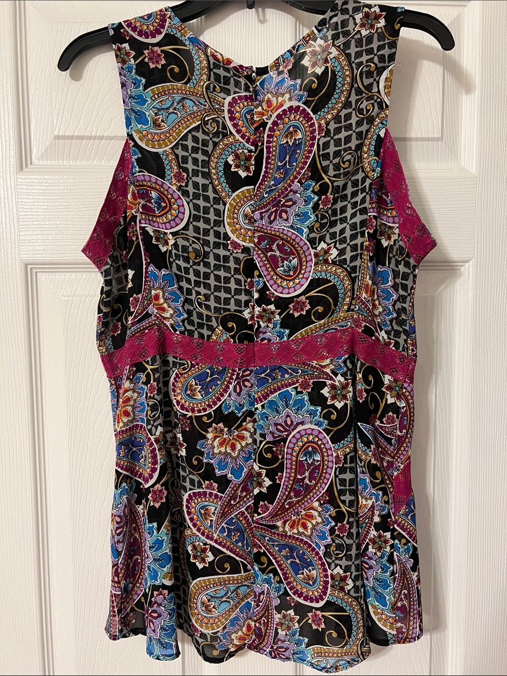 Nicole Miller Black Baroque Paisley Top with Fuchsia Lace Trim and Blue Accent - Picture 3 of 4